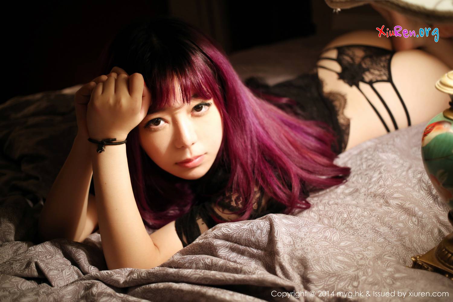 [MyGirl] Vol.078 爆乳美妞刘飞儿Faye肥硕大臀喷血养眼室内私房写真 50P